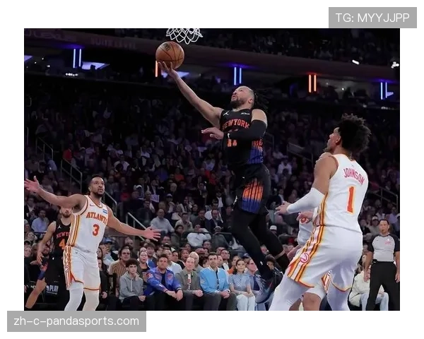 尼克斯老鹰系列赛1-1 特雷杨带队客场扳平